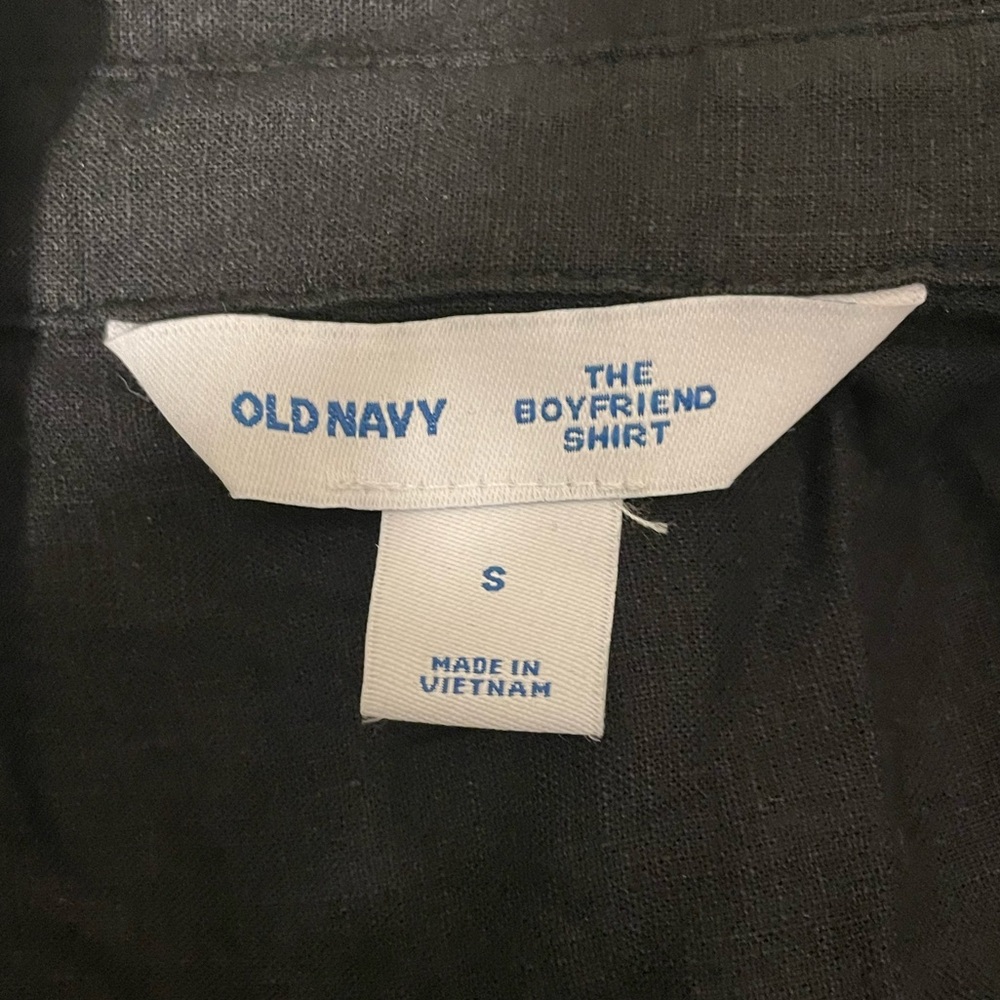 Old Navy Women's Black Button Down Shirt - Picture 11 of 16